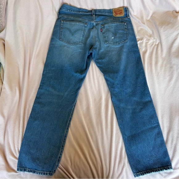 Levis 501T Distressed Jeans - Picture 2 of 12